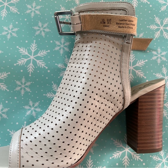 Sam Edelman Light Grey Peep-Toe Heeled Boots - Picture 8 of 10